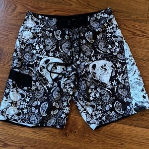 Joe Boxer Black and White Skull Print Boxer Shorts Size 32
